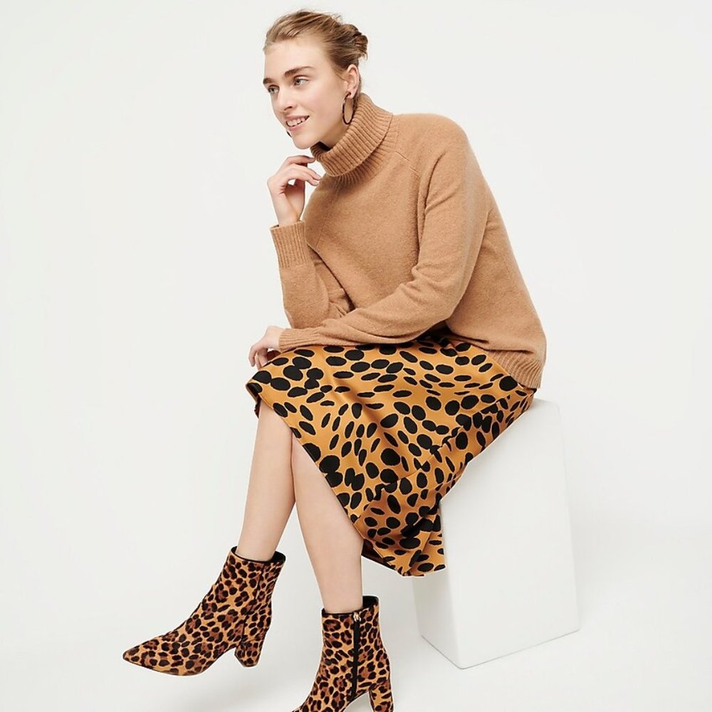 NWT Pointed-toe Sadie boots in leopard calf hair - Picture 2 of 4